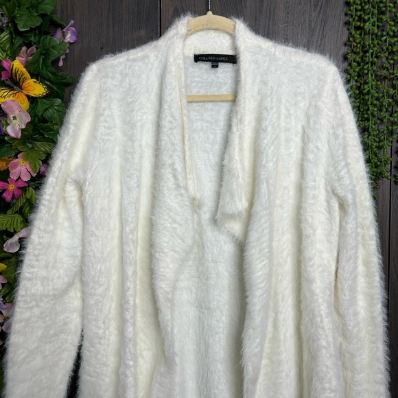 Colleen Lopez Cream Fuzzy Open Front Cardigan Size Small - Picture 3 of 13